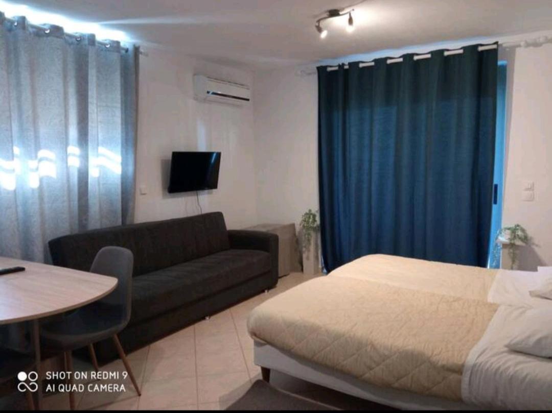 Theoni'S Apartments 西洛卡特伦 外观 照片